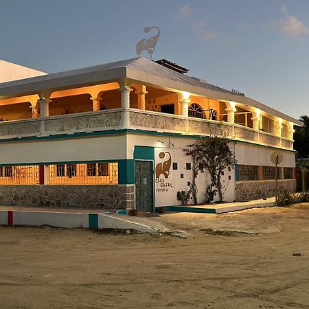 Casa Gajah Hotel Cuyo Eksteriør billede